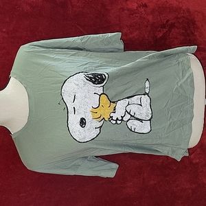 Peanuts tee